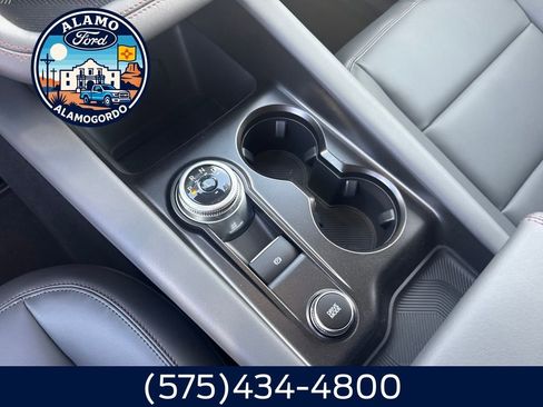 New 2026 Ford Explorer Active w/ Active Comfort Package AWD/4WD image 10