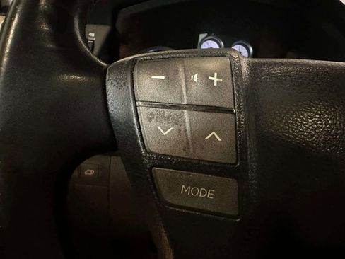 Used 2009 Lexus LX 570 4WD image 44
