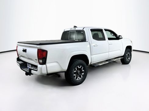 Used 2022 Toyota Tacoma SR AWD/4WD image 5