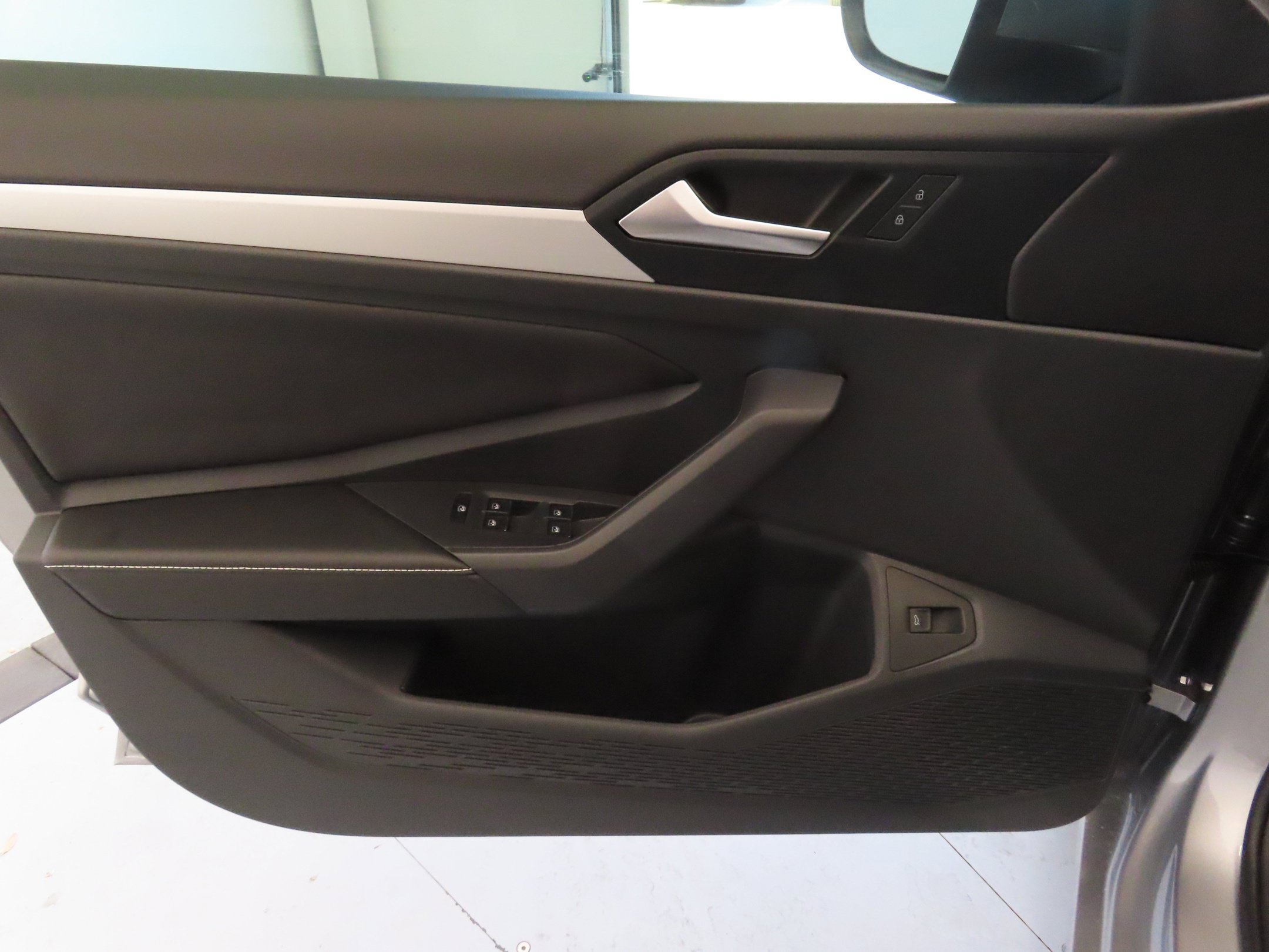 Used 2026 Volkswagen Jetta Sport FWD image 10