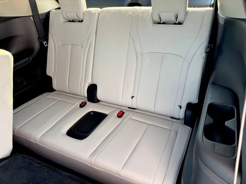 Certified 2026 INFINITI QX60 Luxe w/ Cargo Package FWD image 16