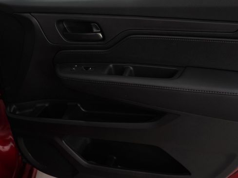 Used 2025 Honda Odyssey Sport-L image 11