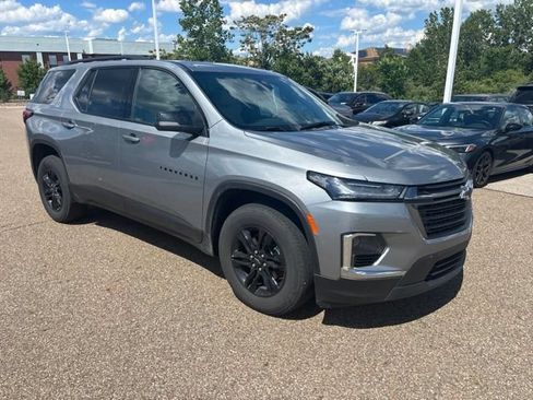 Used 2023 Chevrolet Traverse LS w/ Midnight/Sport Edition FWD image 2