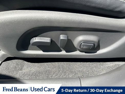 Used 2019 Nissan Pathfinder Platinum image 37