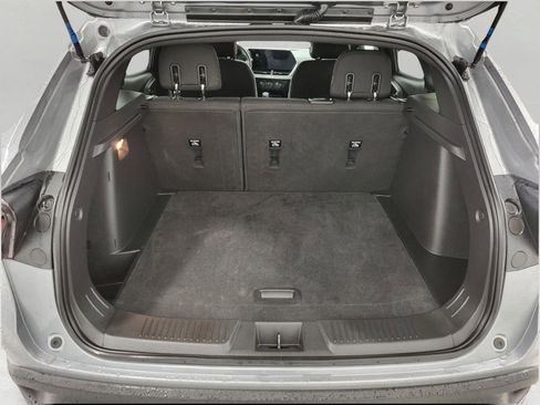 Used 2024 Chevrolet Trax RS w/ Driver Confidence Package image 13