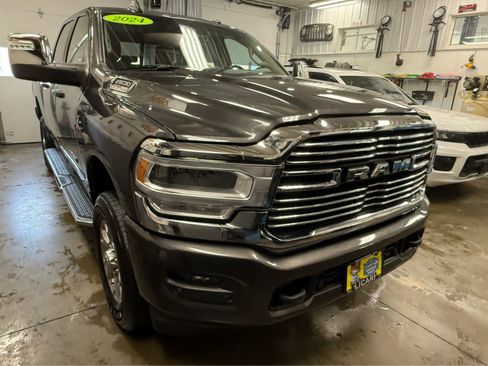 Used 2024 RAM 2500 Laramie image 4