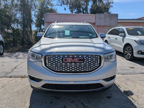 Used 2019 GMC Acadia Denali image 8