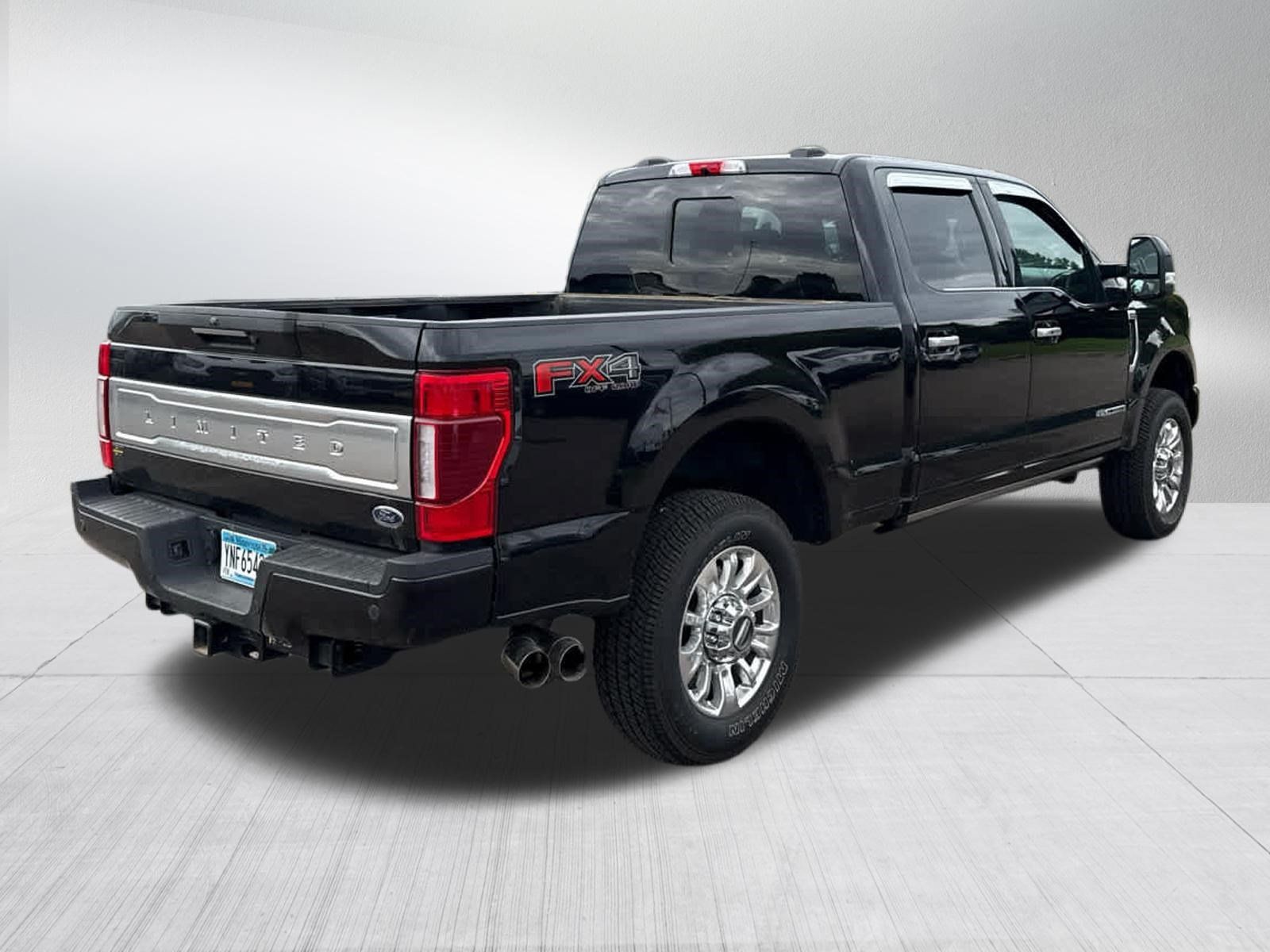 Used 2022 Ford F350 Limited w/ FX4 Off-Road Package AWD/4WD image 7