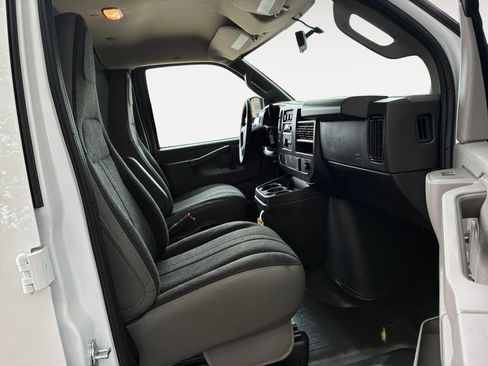New 2026 GMC Savana 2500 Extended w/ Driver Convenience Package RWD image 15