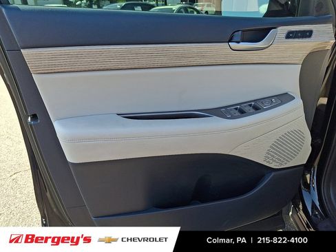Used 2022 Hyundai Palisade SEL w/ 8P Bench Seat Package AWD/4WD image 16