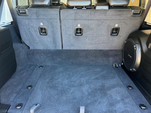 Used 2022 Jeep Wrangler Unlimited Sahara image 15