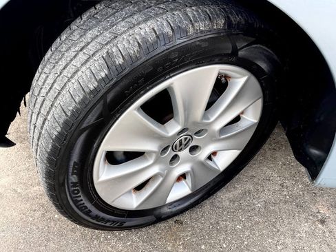 Used 2010 Volkswagen Beetle Convertible image 34