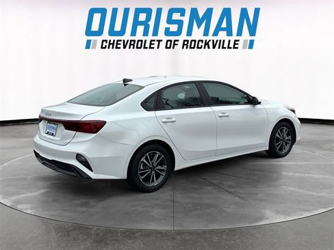 Used 2023 Kia Forte LXS image 6