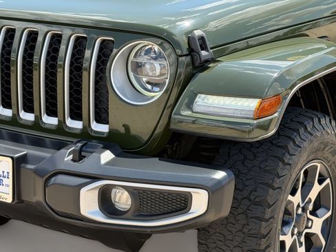 Used 2021 Jeep Wrangler Unlimited Sahara w/ Safety Group AWD/4WD image 12