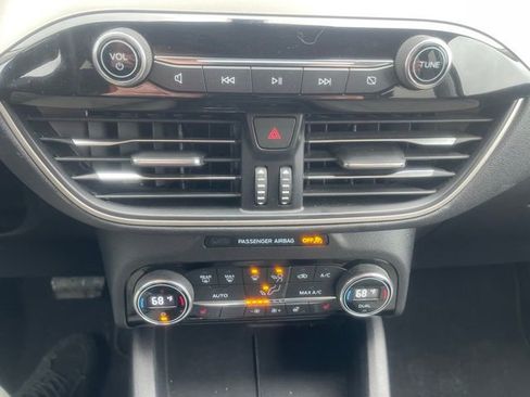 Used 2021 Ford Escape SE w/ Convenience Package image 24