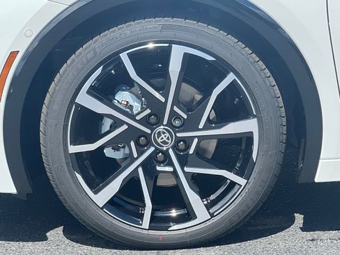 New 2026 Toyota Prius Plug-In Hybrid image 33