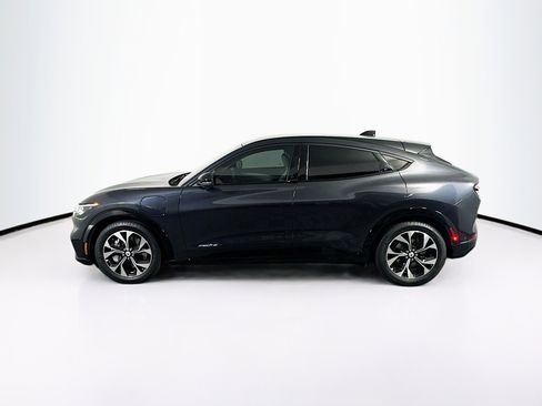 Used 2021 Ford Mustang Mach-E Premium image 4