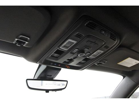 Used 2021 GMC Yukon Denali w/ Denali Premium Package image 26