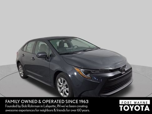 Used 2024 Toyota Corolla LE FWD image 4