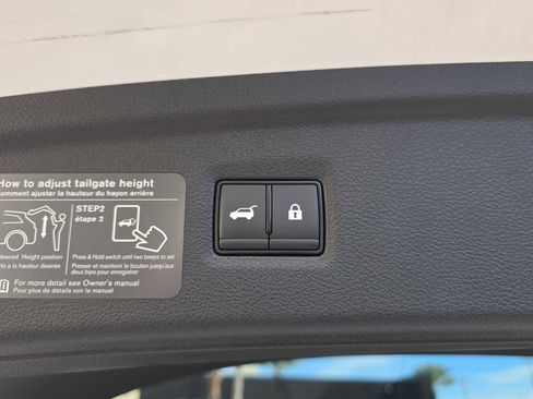 Certified 2023 INFINITI QX50 Luxe image 28