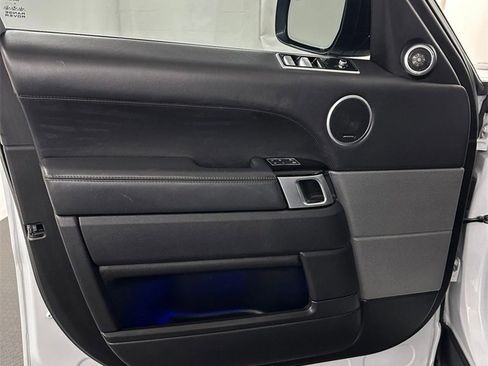 Used 2019 Land Rover Range Rover Sport HSE Dynamic image 8