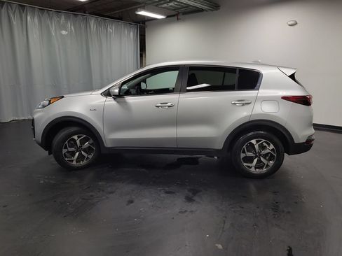 Used 2020 Kia Sportage LX AWD/4WD image 6