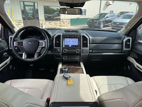 Used 2020 Ford Expedition Platinum AWD/4WD image 27