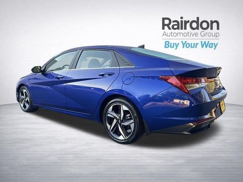 Used 2023 Hyundai Elantra Limited w/ Winter Weather Package FWD image 5