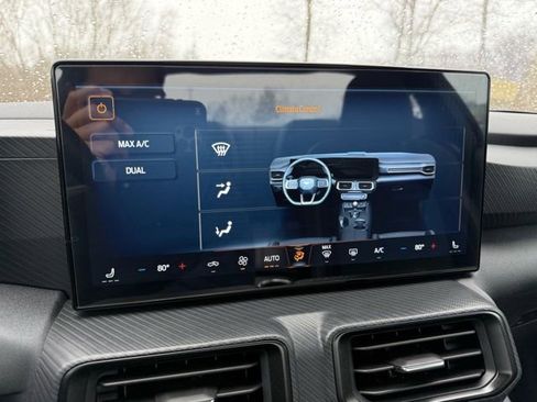 Certified 2024 Ford Mustang GT image 27