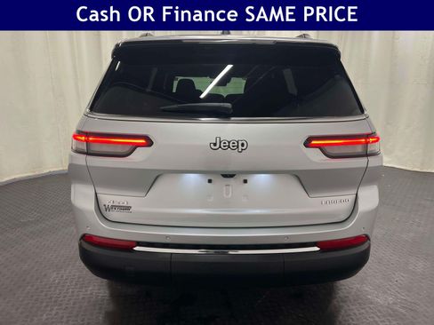 Used 2025 Jeep Grand Cherokee L Laredo w/ Luxury Tech Group I AWD/4WD image 7