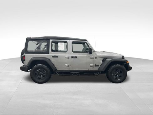 Used 2021 Jeep Wrangler Unlimited Sport image 7