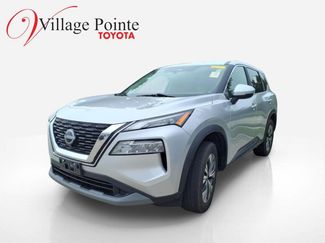 Used 2022 Nissan Rogue SV FWD video 1