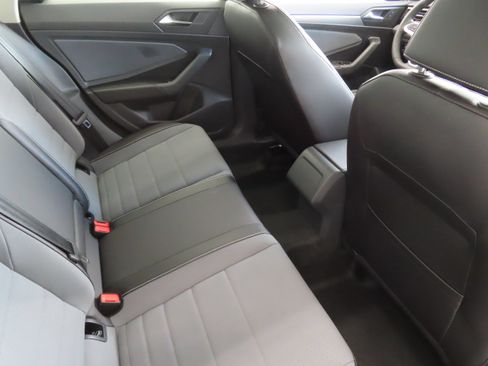New 2026 Volkswagen Jetta SE FWD image 23