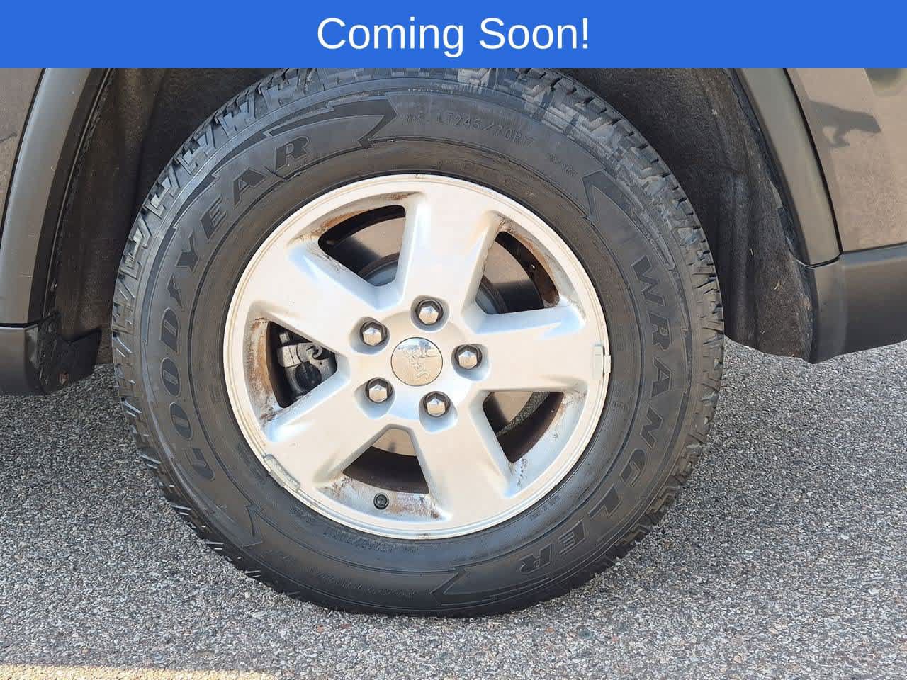 Used 2011 Jeep Grand Cherokee Laredo w/ Security & Convenience Group AWD/4WD image 13