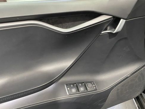 Used 2018 Tesla Model S 75D image 12