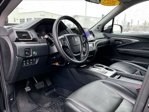 Used 2023 Honda Ridgeline RTL-E image 8