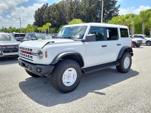 New 2026 Ford Bronco Heritage Edition image 4
