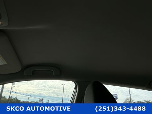 Used 2019 Nissan Rogue Sport S image 26