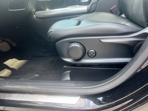 Used 2022 Mercedes-Benz GLA 250 4MATIC image 16