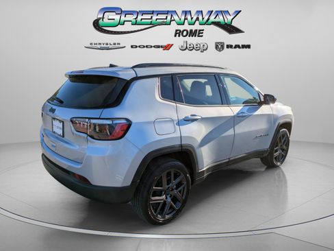 New 2026 Jeep Compass Latitude w/ Sun and Sound Group AWD/4WD image 7