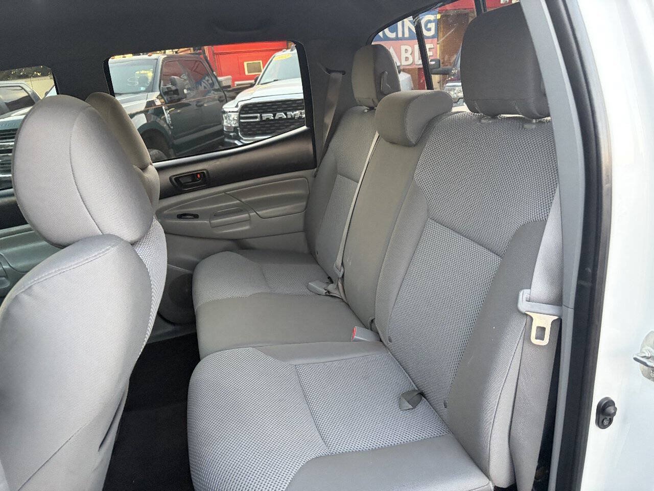 Used 2012 Toyota Tacoma 4x4 Double Cab w/ TRD Sport Pkg image 10
