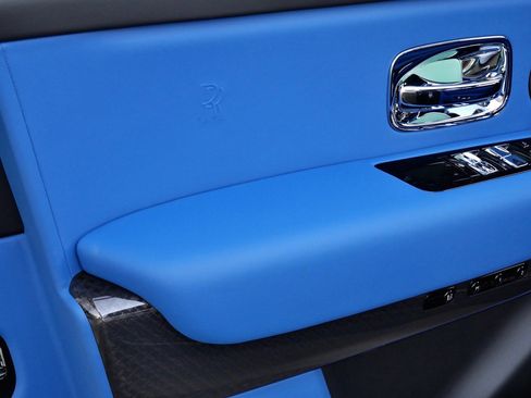 New 2026 Rolls-Royce Cullinan Black Badge image 11