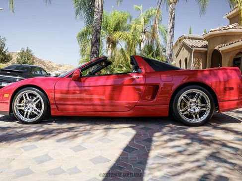 Used 2004 Acura NSX T RWD image 1