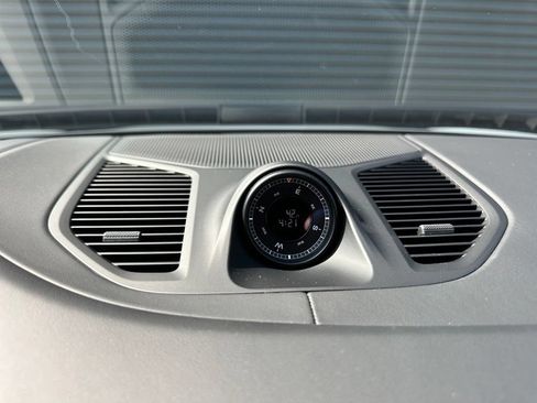 Used 2026 Porsche Cayenne E-Hybrid AWD/4WD image 31