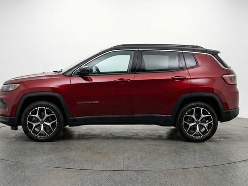 Used 2025 Jeep Compass Limited AWD/4WD image 5