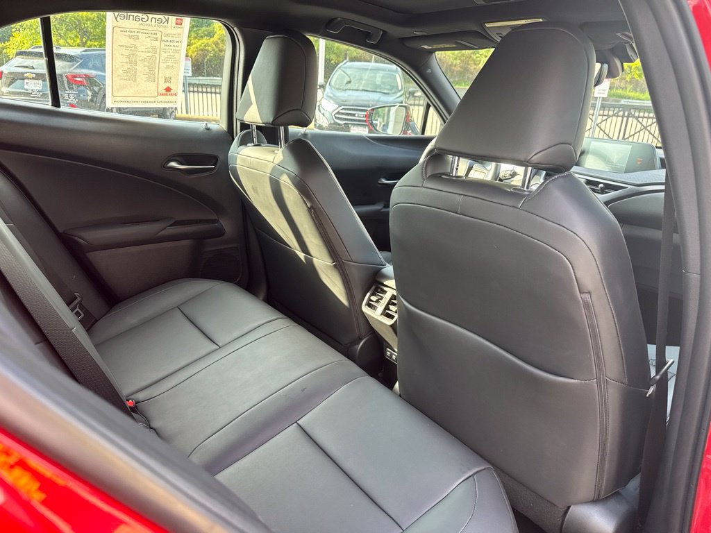 Used 2020 Lexus UX 250h w/ Premium Package AWD/4WD image 34