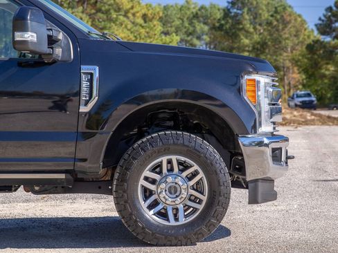 Used 2019 Ford F250 Lariat w/ Lariat Ultimate Package image 5