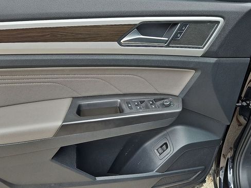 Used 2022 Volkswagen Atlas SE FWD image 21