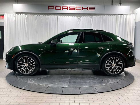 Used 2025 Porsche Macan 4 Electric AWD/4WD image 2