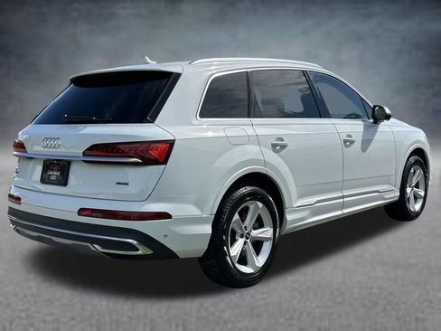 Used 2023 Audi Q7 3.0T Premium w/ Convenience Package AWD/4WD image 5